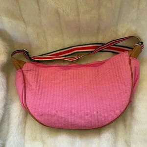 Shiraleahs Ezra Large crossbody in pink strap is green light & dark pink